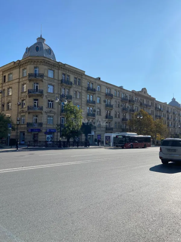 Satılır 3 otaqlı mənzil 75 m²