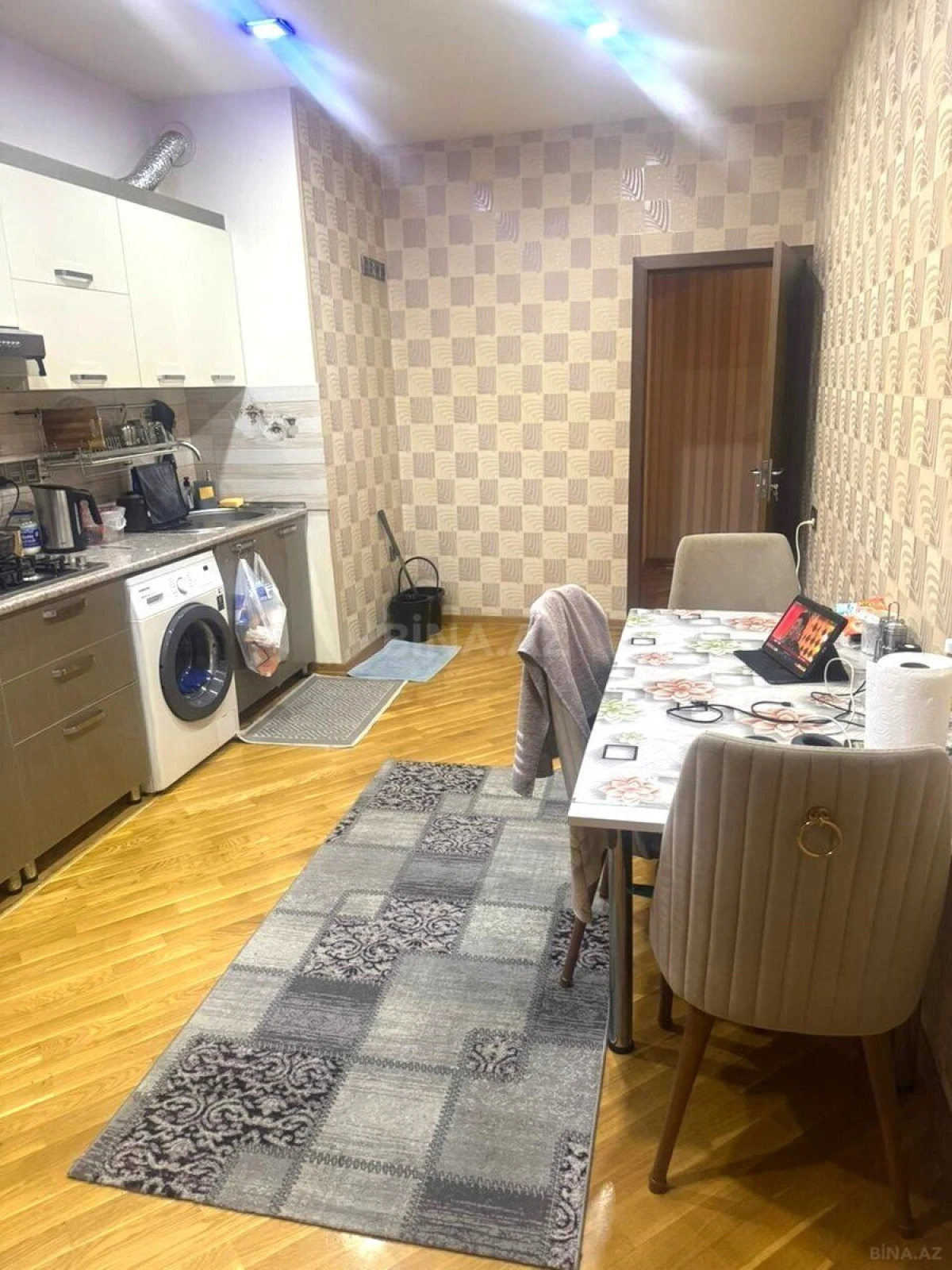 Satılır 3 otaqlı mənzil 95 m²