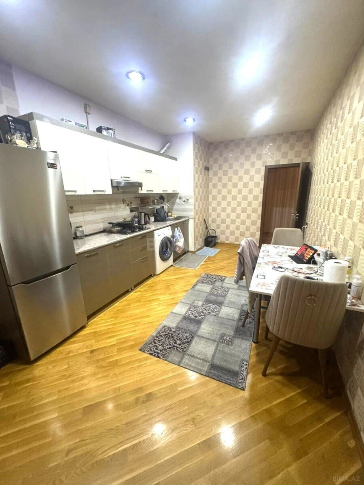 Satılır 3 otaqlı mənzil 95 m²