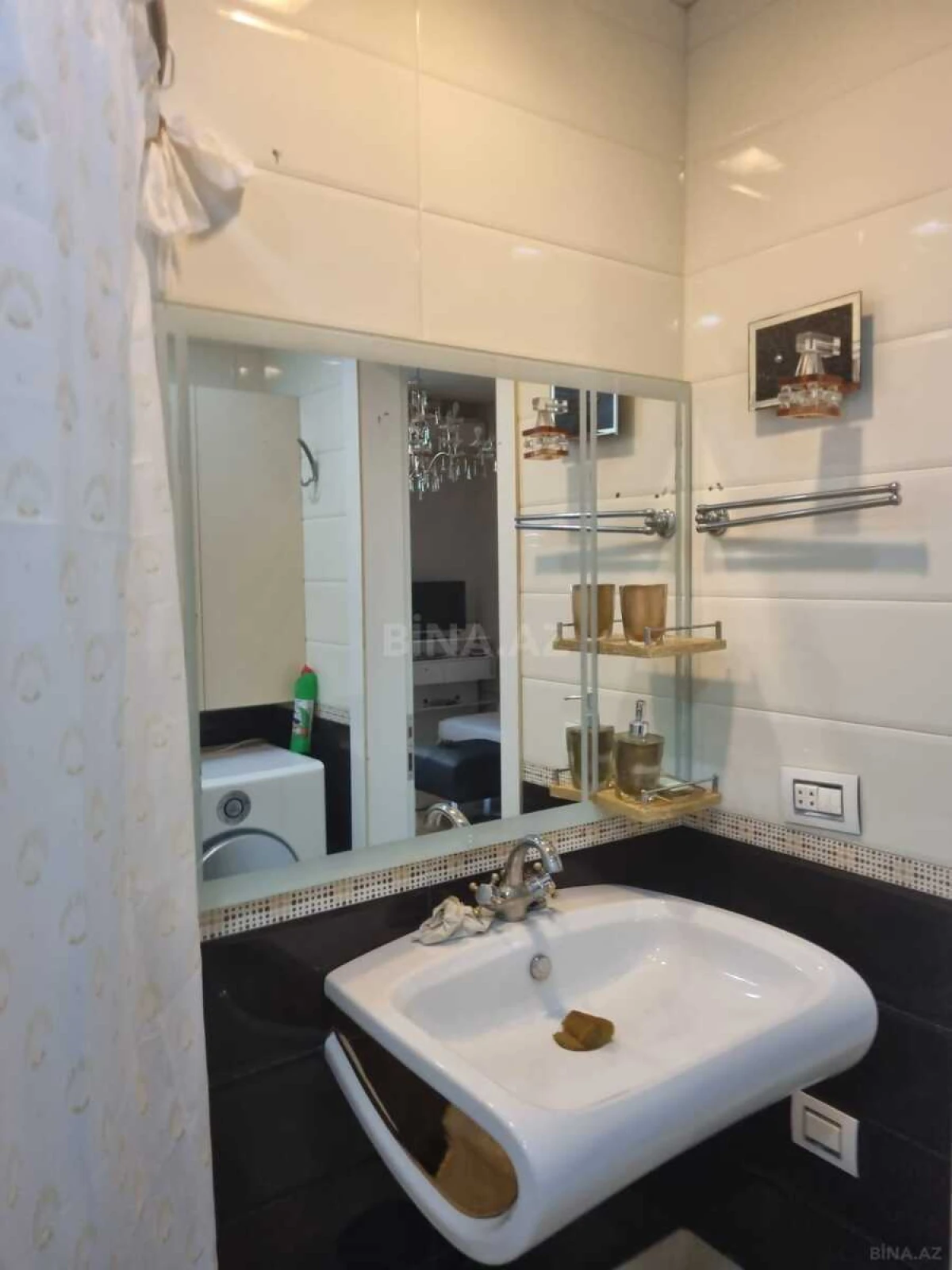 Kirayə verilir 2 otaqlı mənzil 60 m²