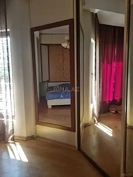 Kirayə verilir 2 otaqlı mənzil 60 m²