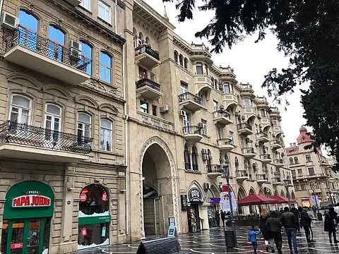 Kirayə verilir 2 otaqlı mənzil 60 m² — Bakı, Sahil qəs. 2 otaq 60.00 m²