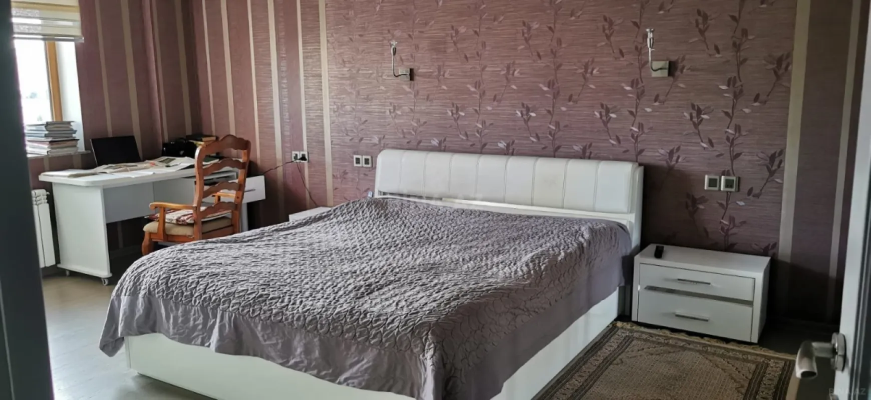 Satılır 4 otaqlı mənzil 170 m²