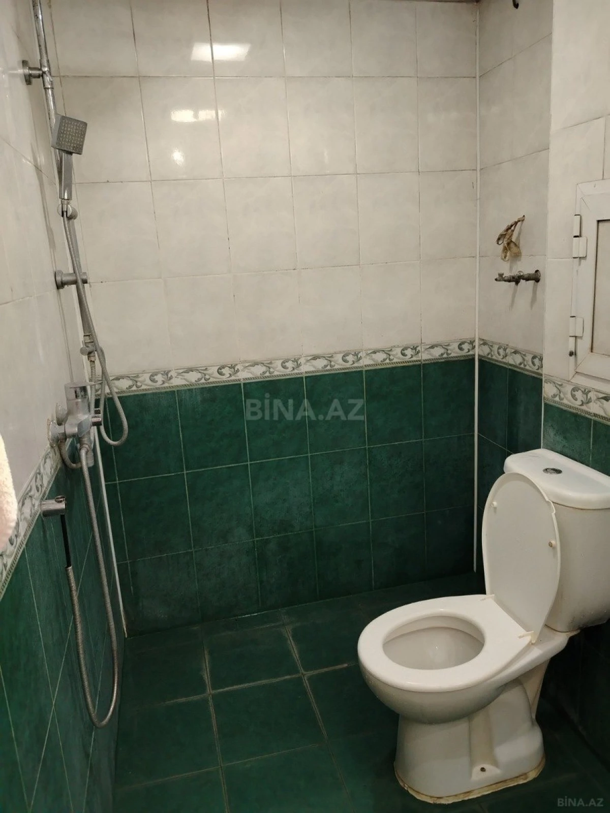 Satılır 4 otaqlı mənzil 148 m²