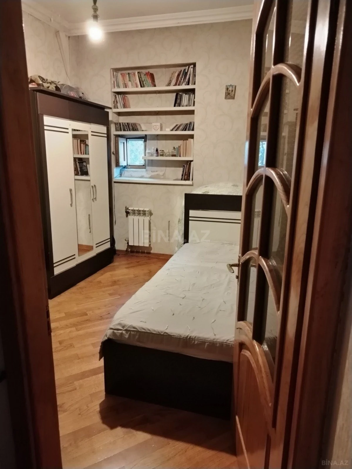 Satılır 4 otaqlı mənzil 148 m²
