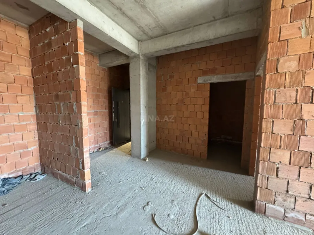 Satılır 3 otaqlı mənzil 114 m²