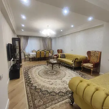 Kirayə verilir 4 otaqlı mənzil 220 m²