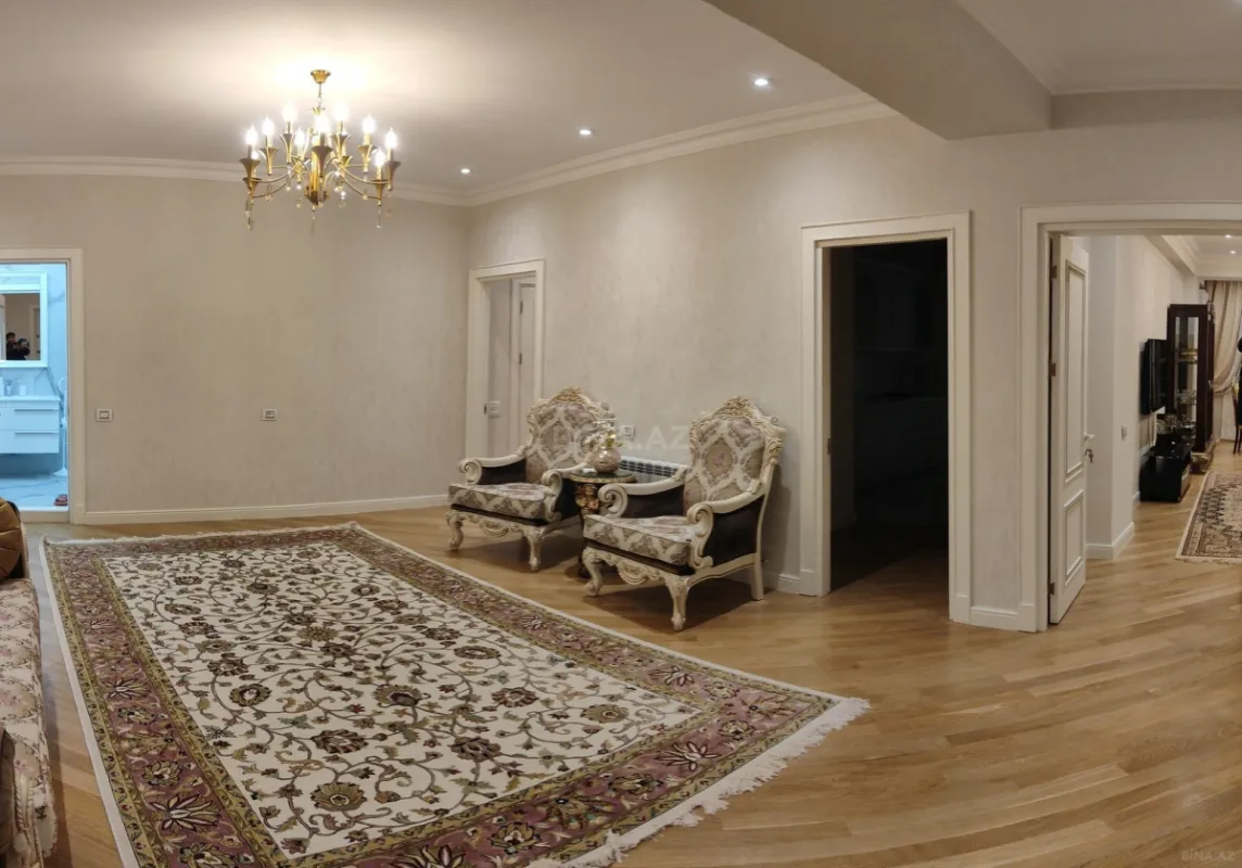 Kirayə verilir 4 otaqlı mənzil 220 m²