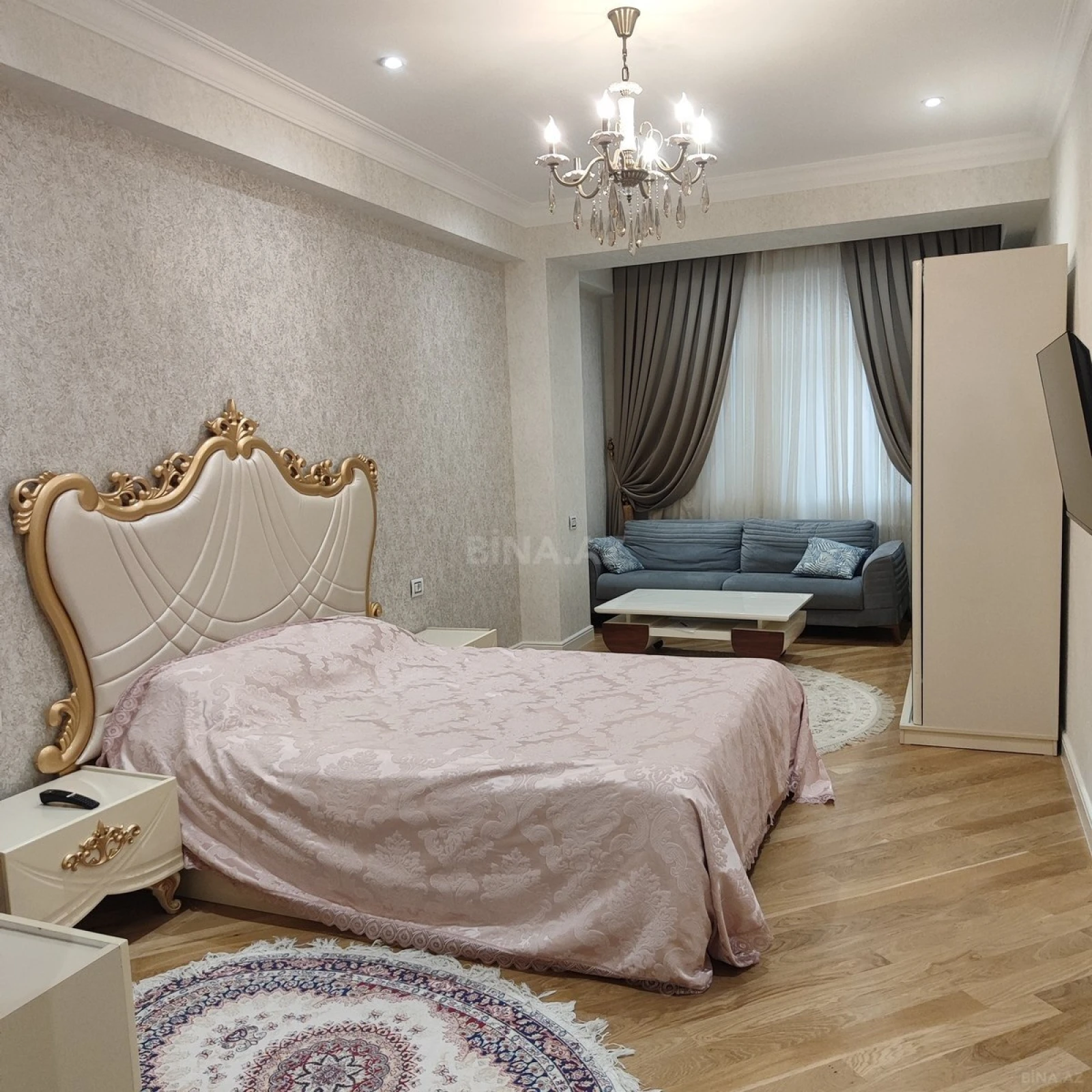 Kirayə verilir 4 otaqlı mənzil 220 m²