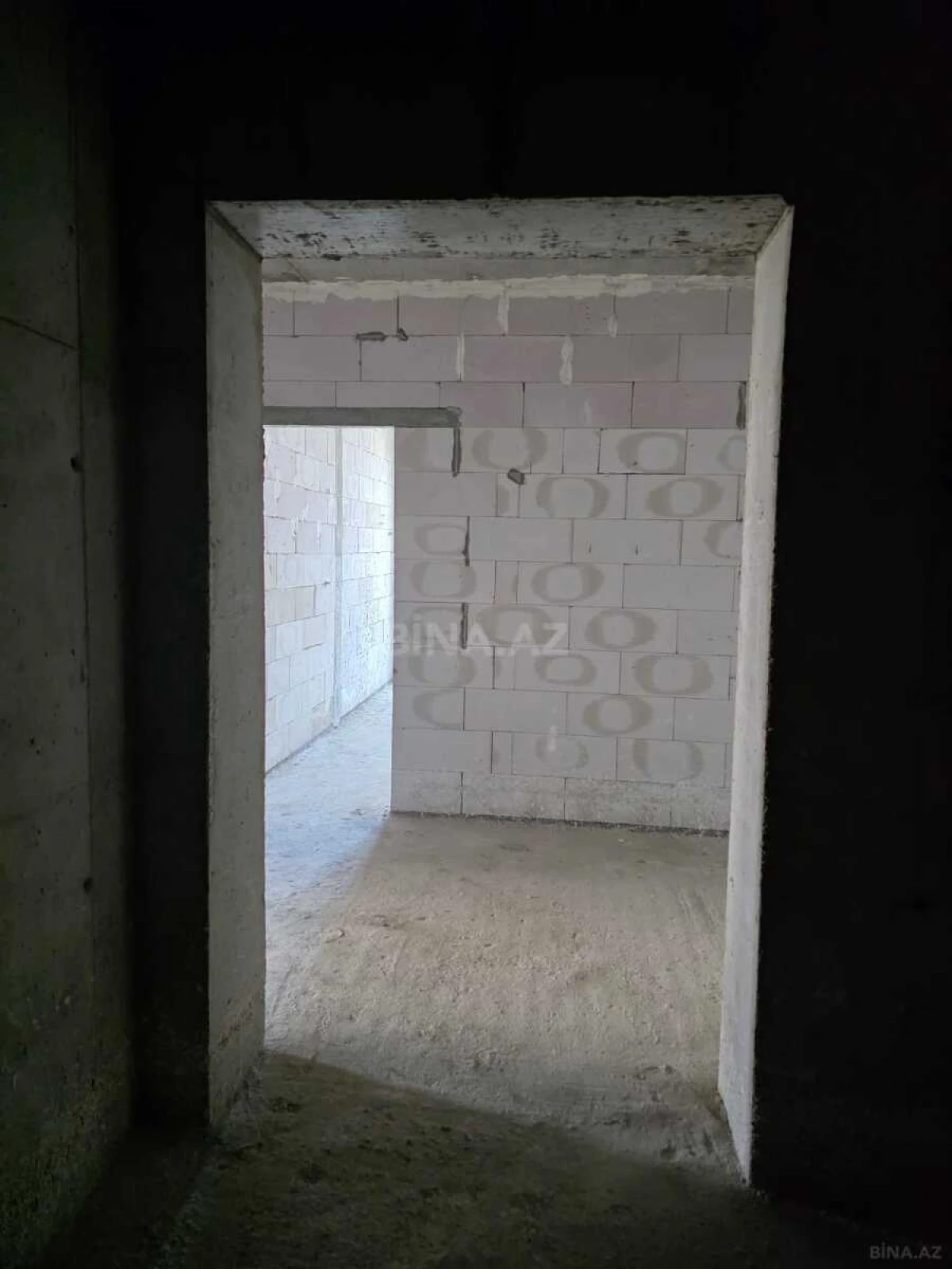 Satılır 3 otaqlı mənzil 148 m²