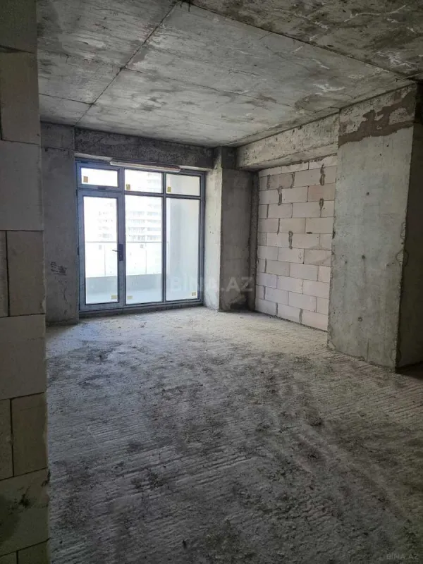 Satılır 3 otaqlı mənzil 148 m²
