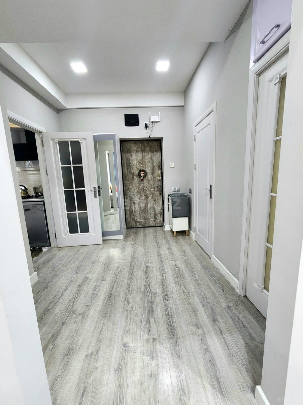Satılır 2 otaqlı mənzil 55 m²