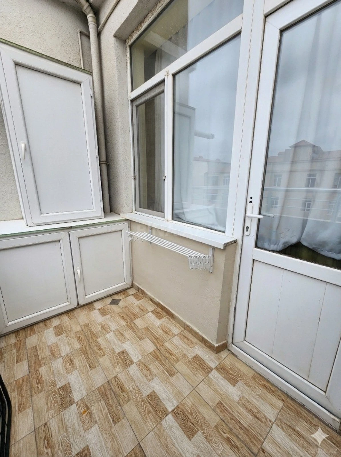 Satılır 2 otaqlı mənzil 55 m²