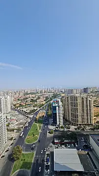 Satılır 4 otaqlı mənzil 178 m²