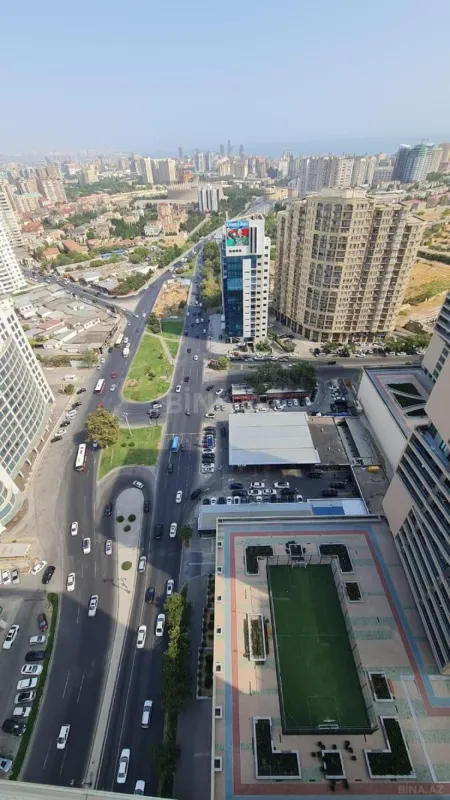 Satılır 4 otaqlı mənzil 178 m²