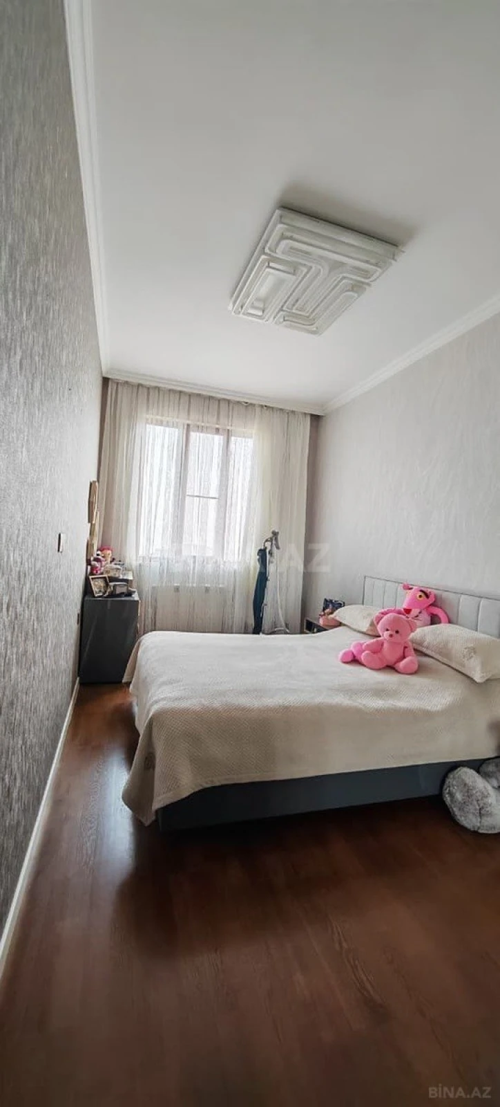 Satılır 3 otaqlı mənzil 127 m²