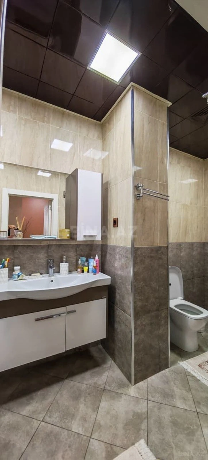 Satılır 3 otaqlı mənzil 127 m²