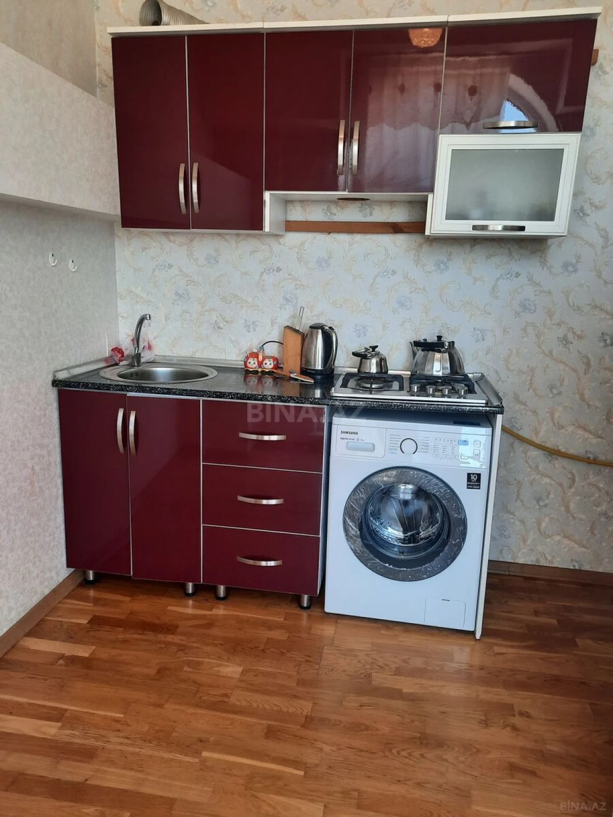 Kirayə verilir 2 otaqlı mənzil 65 m²