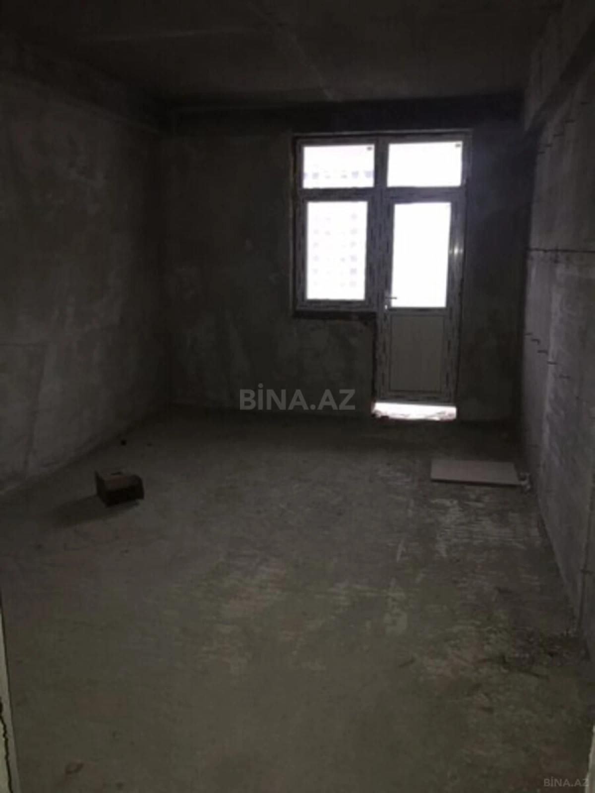 Satılır 3 otaqlı mənzil 138 m²