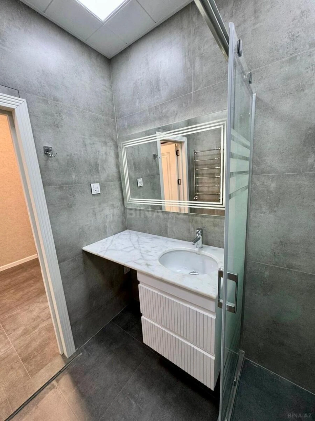 Satılır 2 otaqlı mənzil 60.7 m²