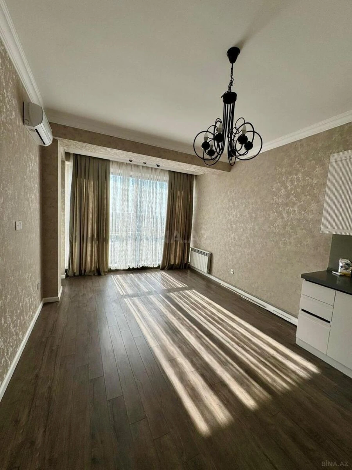 Satılır 2 otaqlı mənzil 60.7 m²