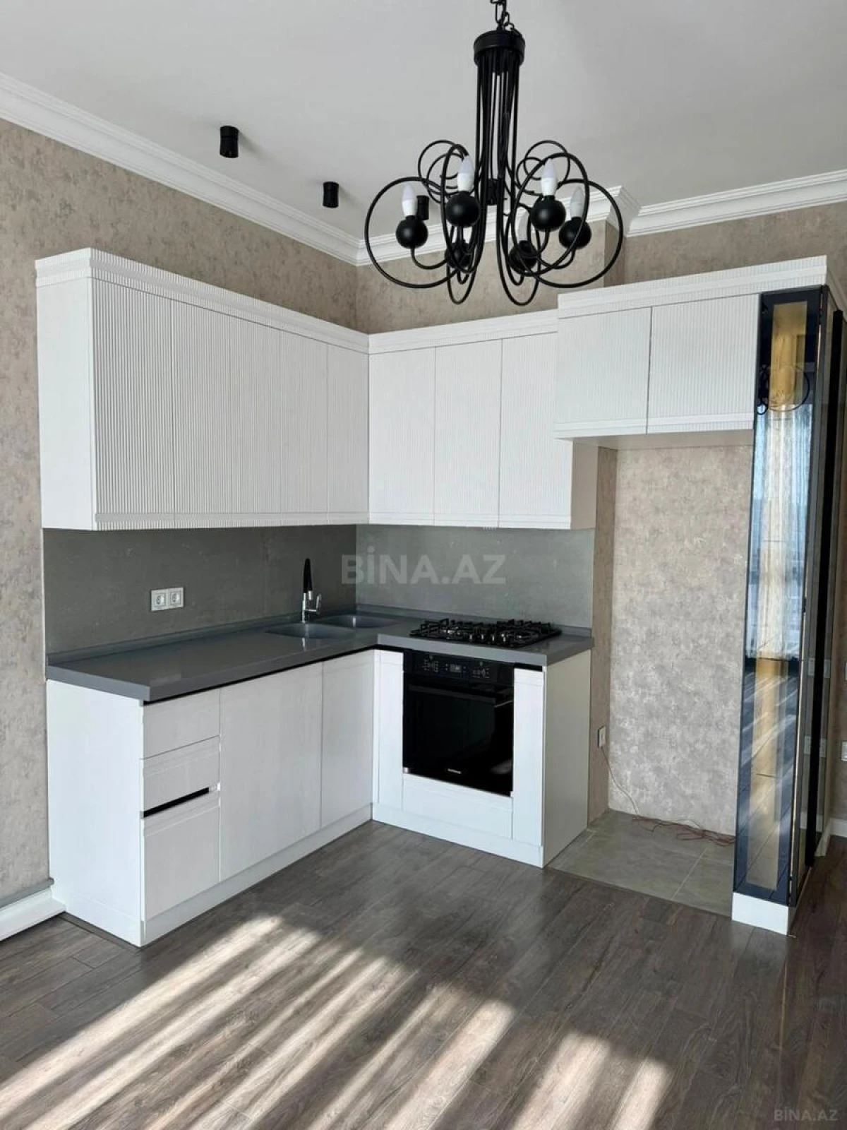 Satılır 2 otaqlı mənzil 60.7 m²