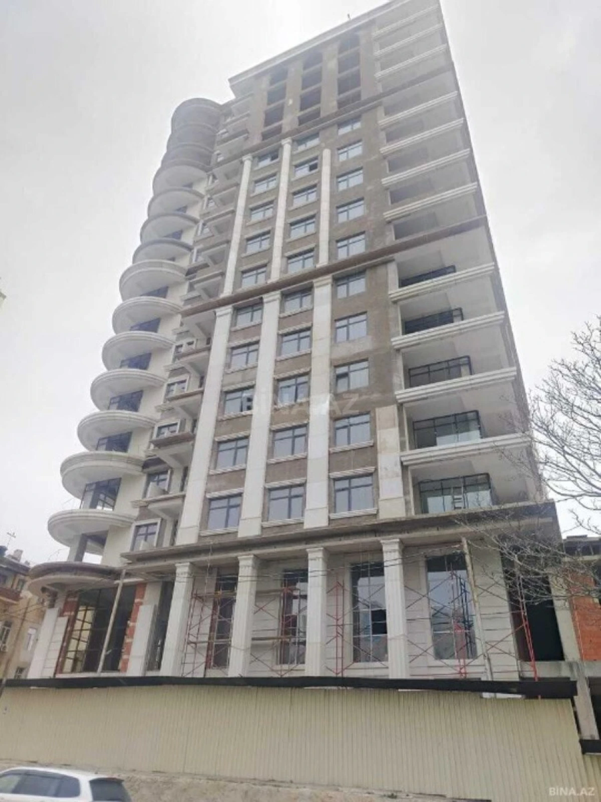 Satılır 3 otaqlı mənzil 110 m²