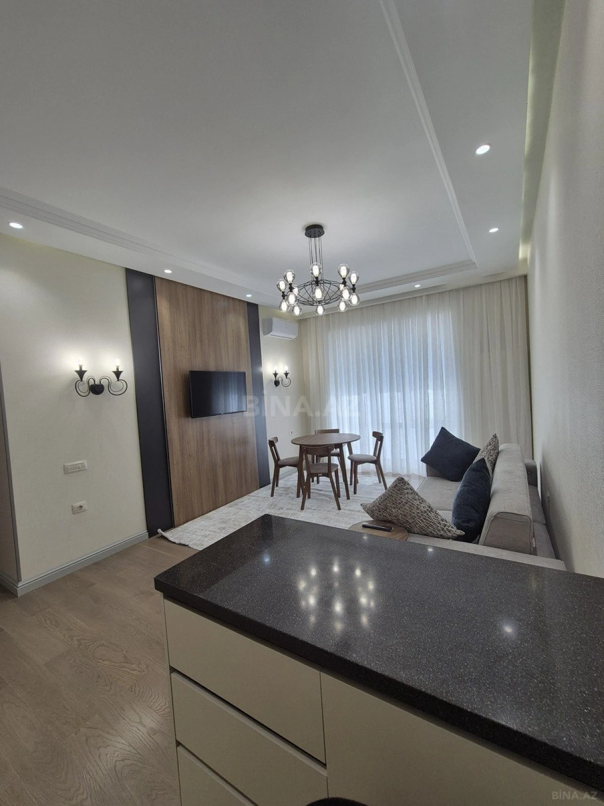 Kirayə verilir 3 otaqlı mənzil 120 m²