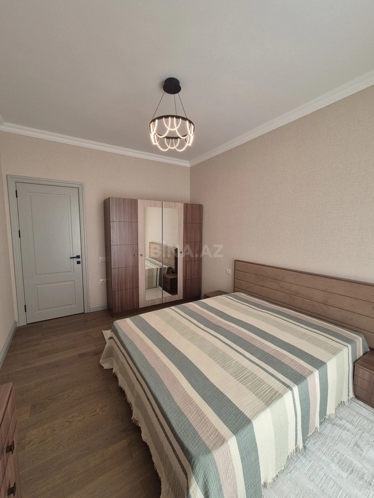 Kirayə verilir 3 otaqlı mənzil 120 m²