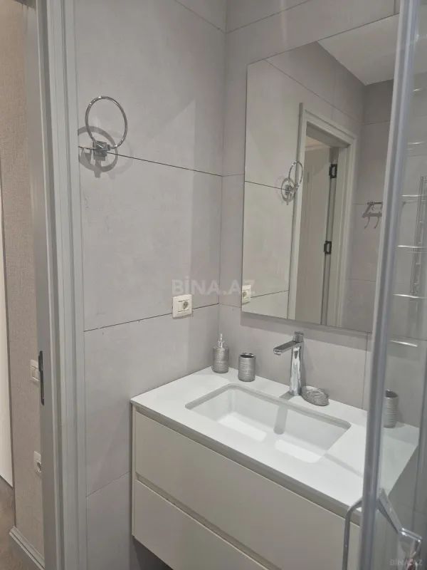 Kirayə verilir 3 otaqlı mənzil 120 m²