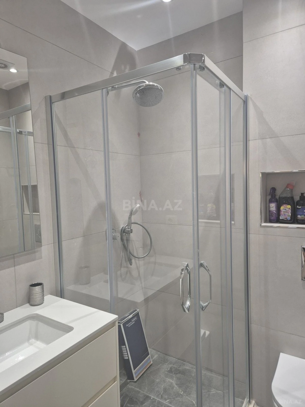 Kirayə verilir 3 otaqlı mənzil 120 m²