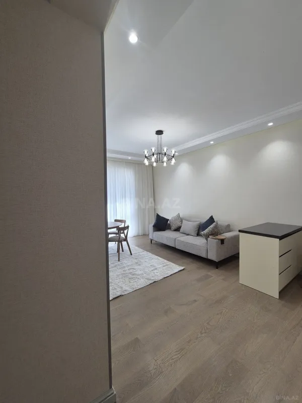 Kirayə verilir 3 otaqlı mənzil 120 m²