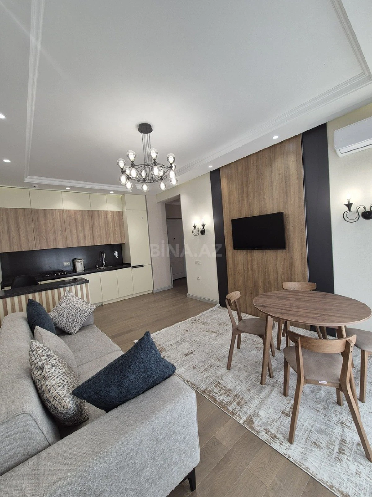 Kirayə verilir 3 otaqlı mənzil 120 m²