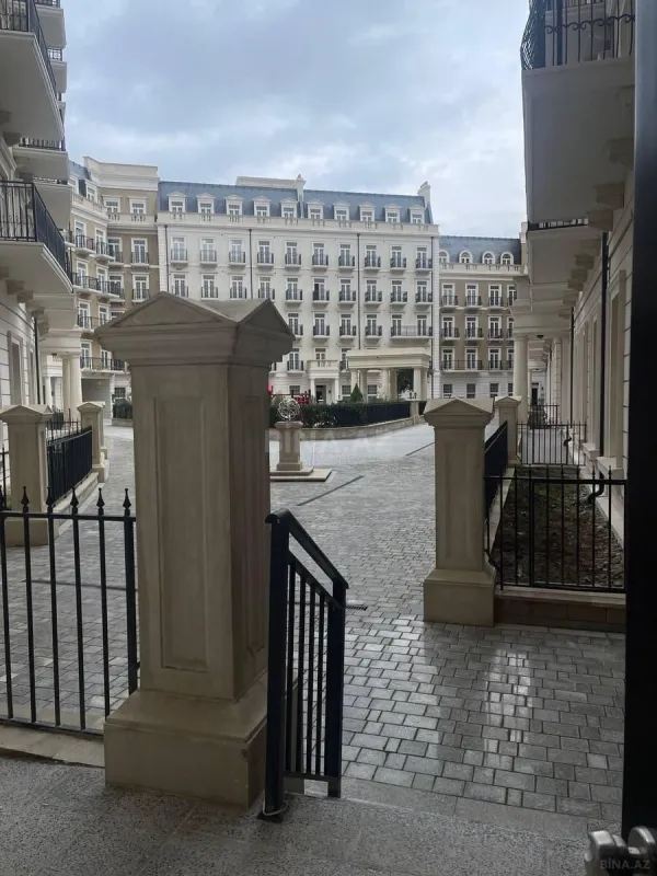 Satılır 1 otaqlı mənzil 60 m²