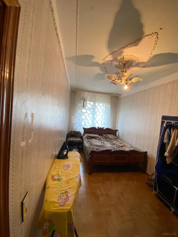 Satılır 4 otaqlı mənzil 100 m²