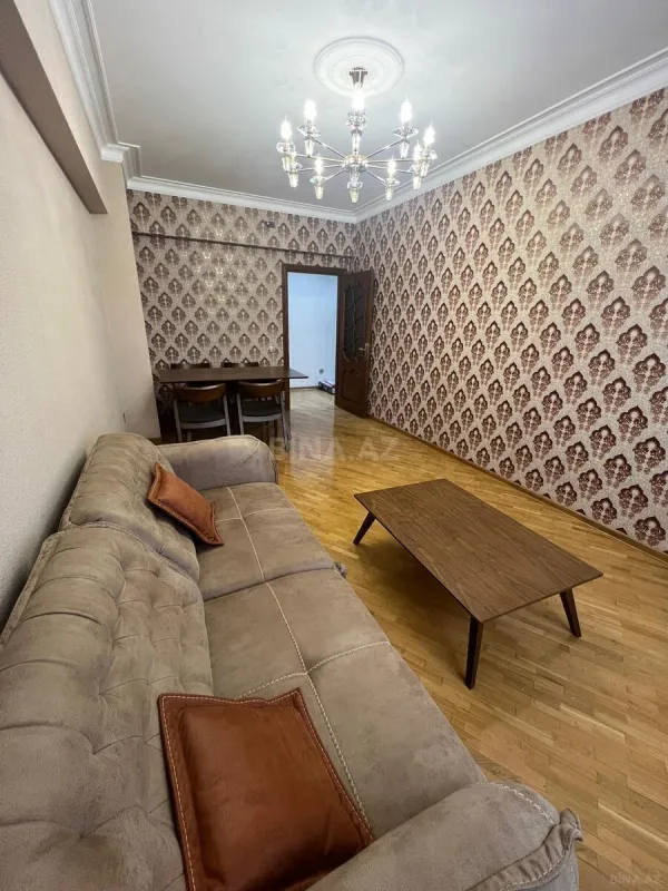 Kirayə verilir 3 otaqlı mənzil 120 m²