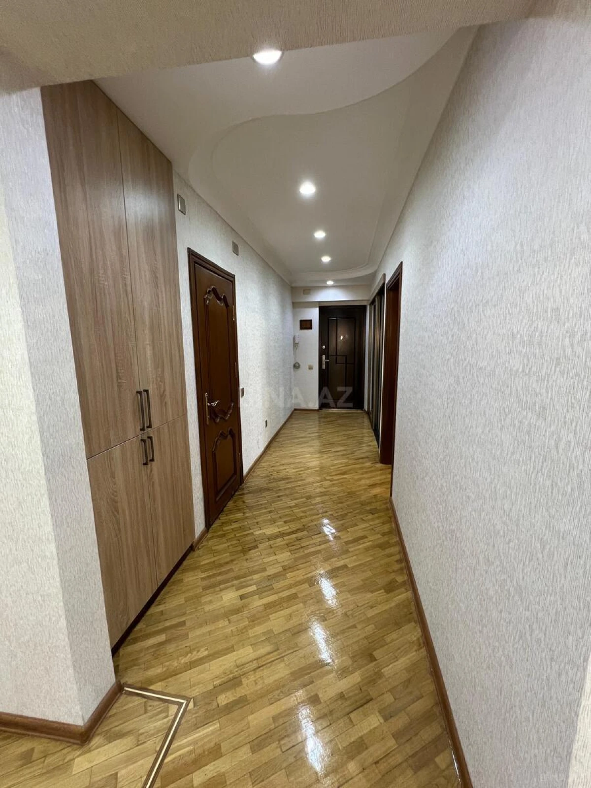 Kirayə verilir 3 otaqlı mənzil 120 m²