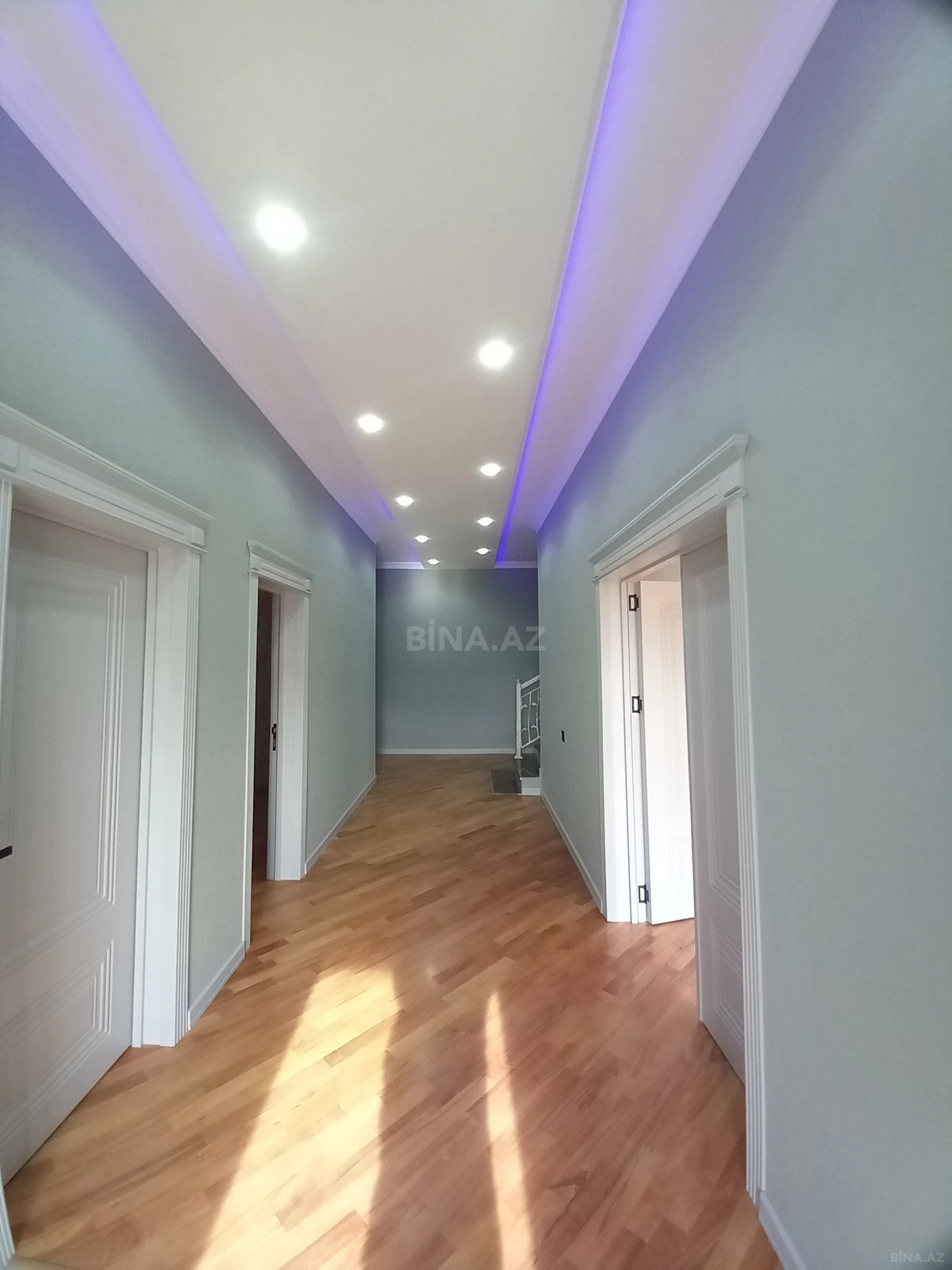 Satılır 6 otaqlı həyət evi 250 m²