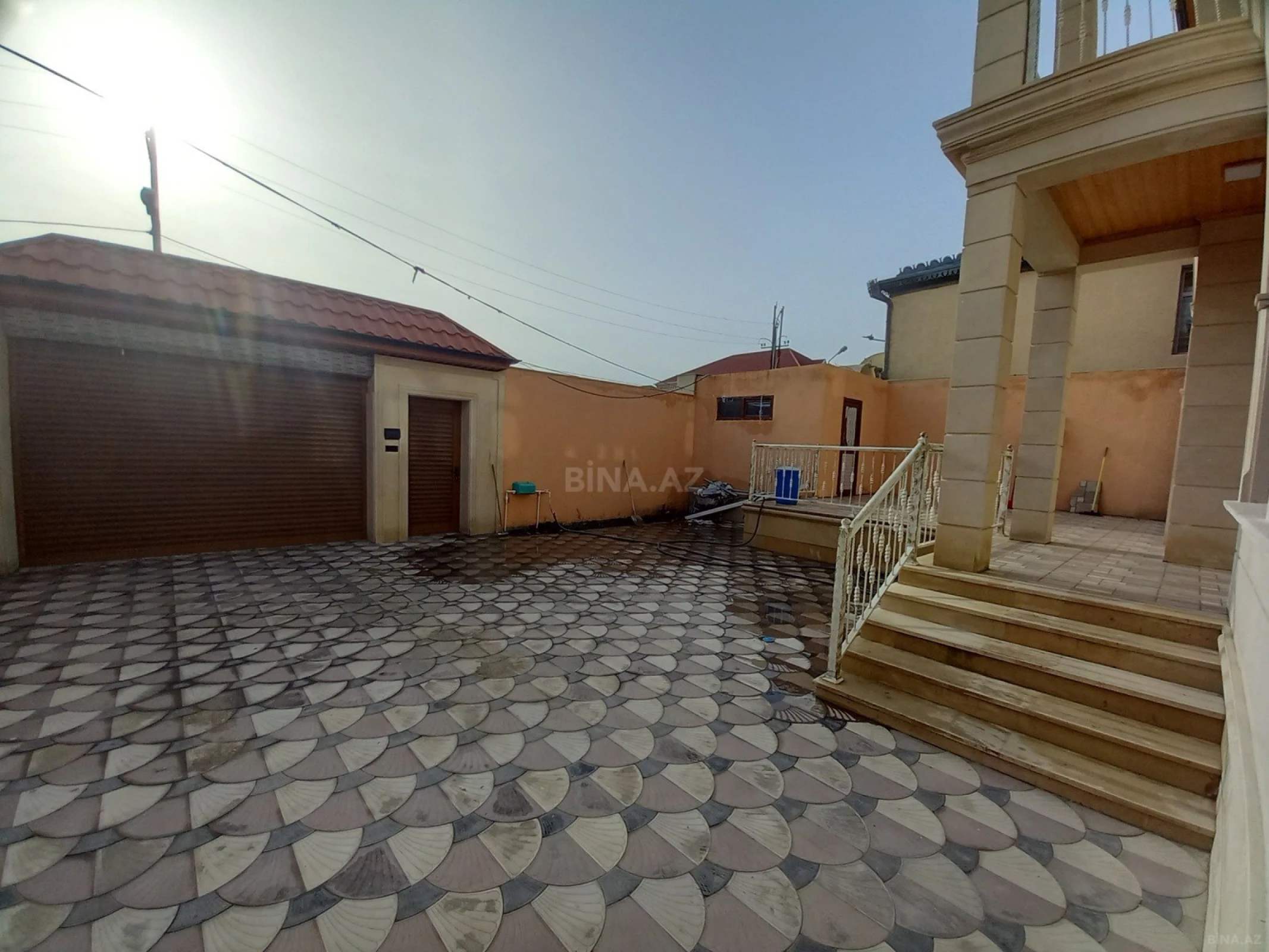 Satılır 6 otaqlı həyət evi 250 m²