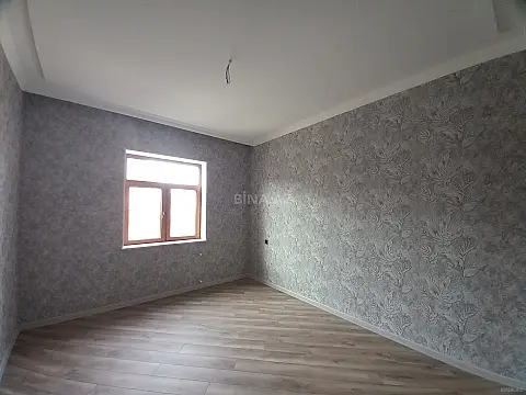 Satılır 6 otaqlı həyət evi 250 m²