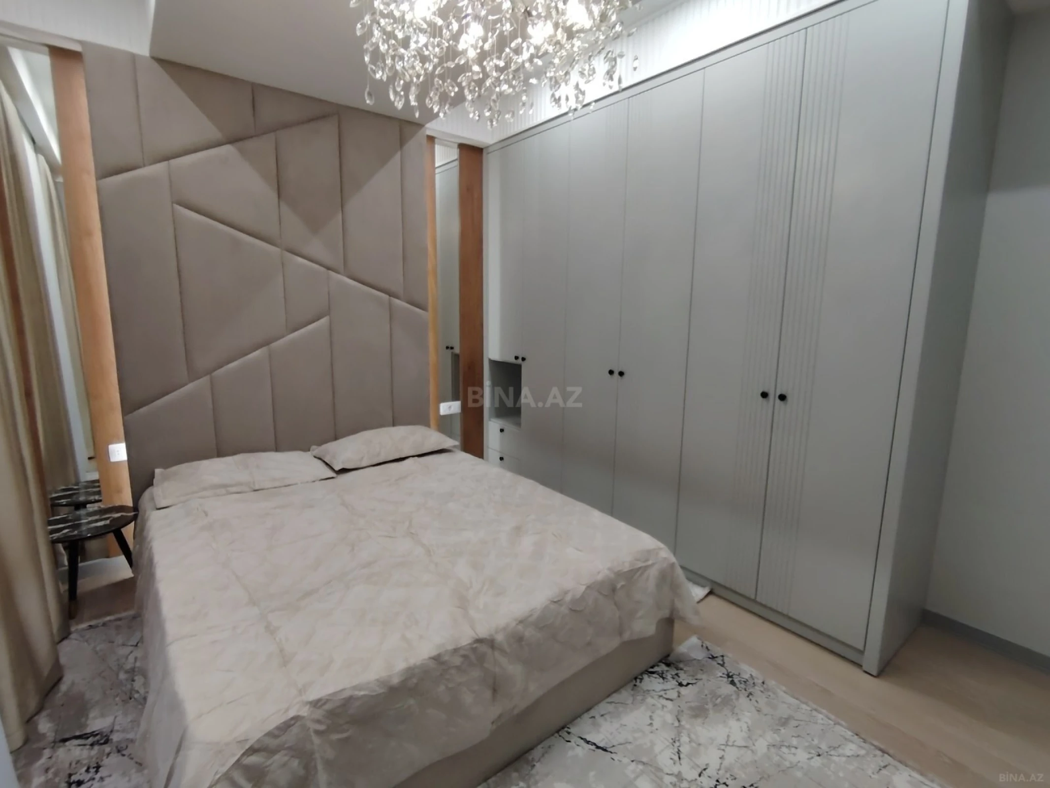 Satılır 3 otaqlı mənzil 98 m²