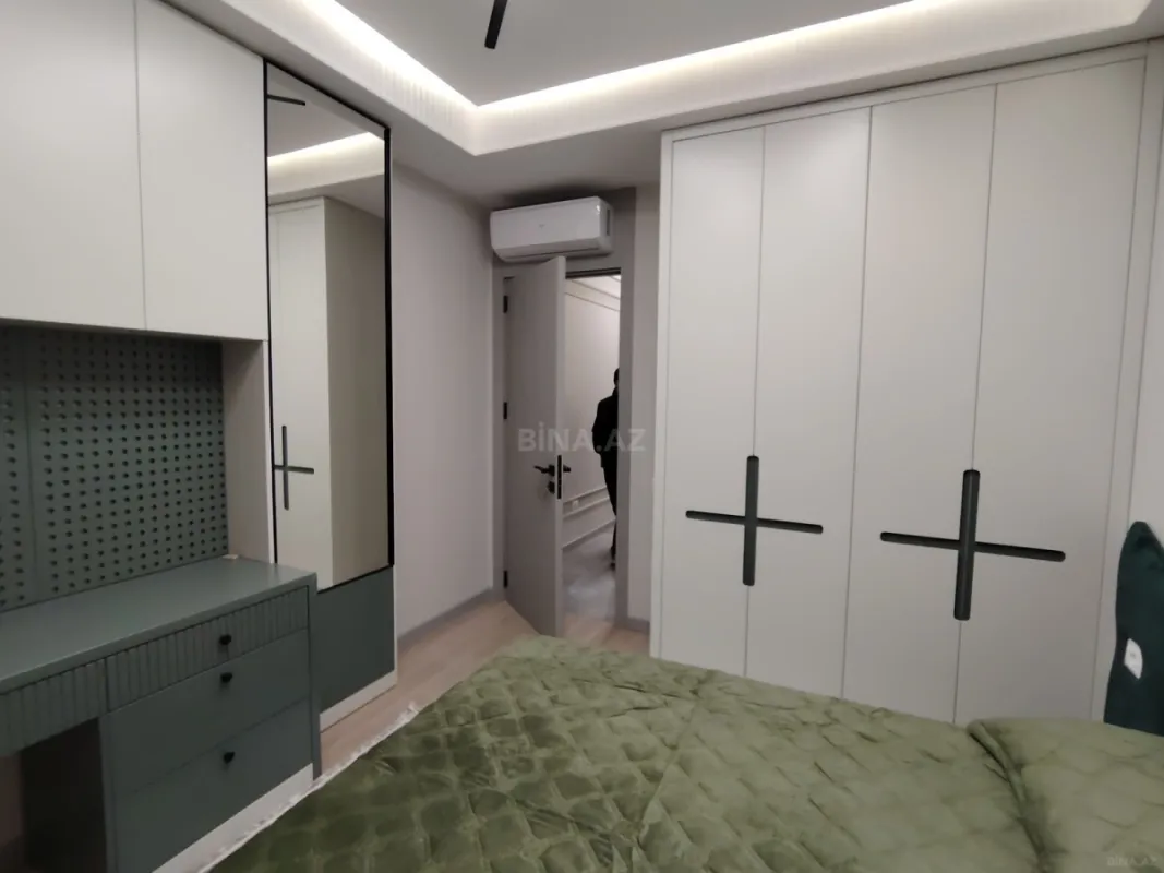 Satılır 3 otaqlı mənzil 98 m²