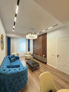 Satılır 4 otaqlı mənzil 110 m²