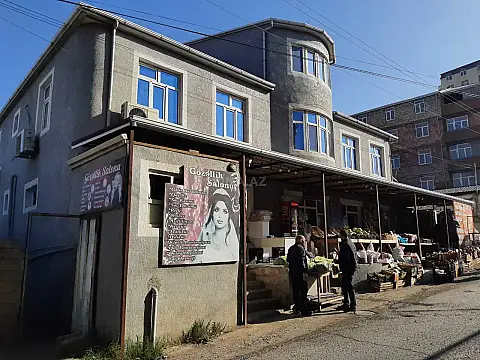 Satılır obyekt 500 m²