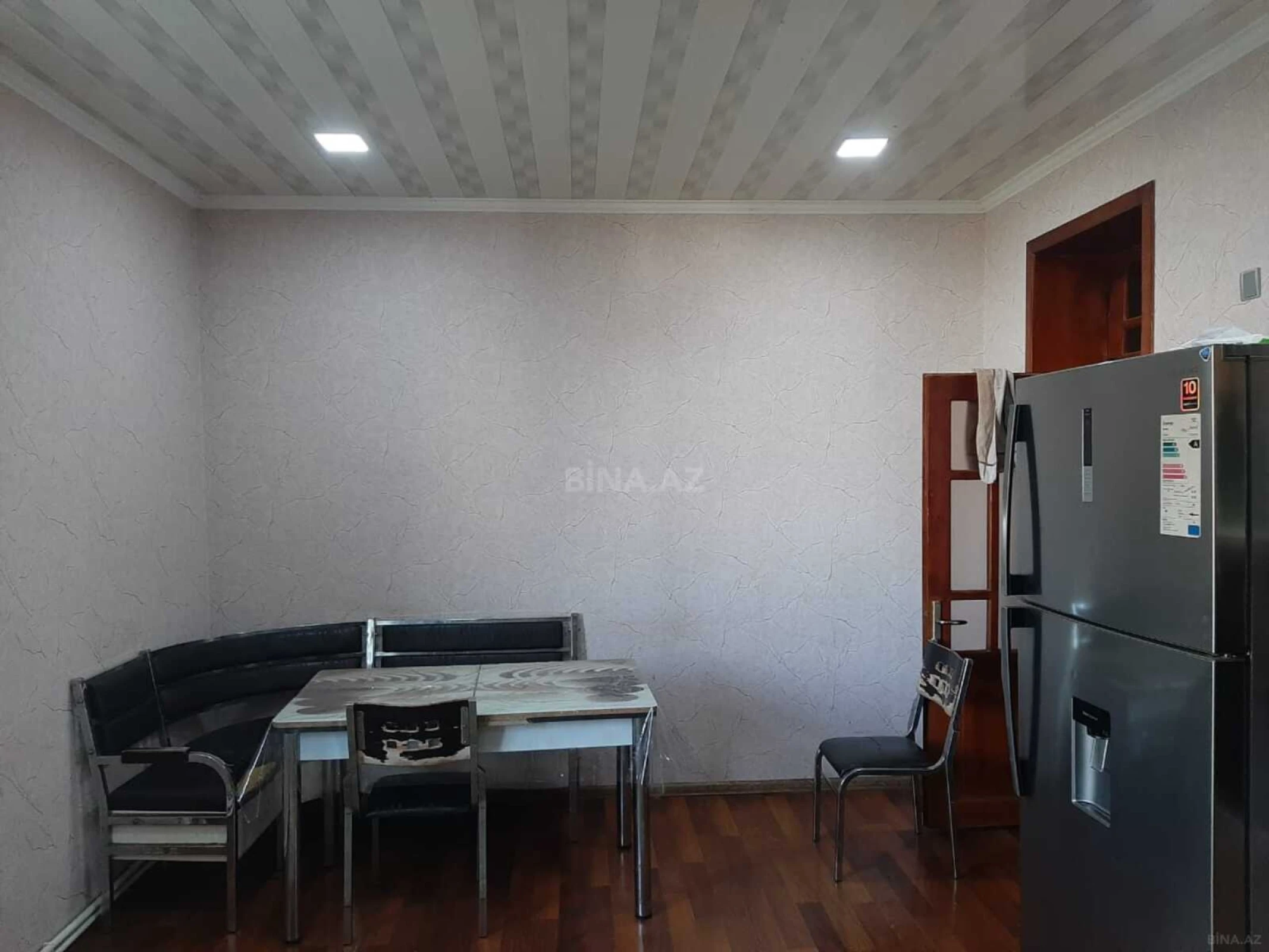 Satılır obyekt 500 m²