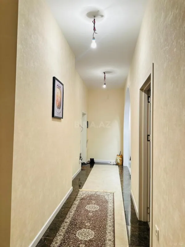 Satılır 3 otaqlı mənzil 83 m²
