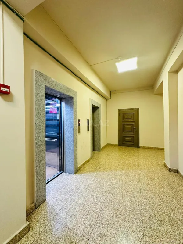 Satılır 3 otaqlı mənzil 83 m²
