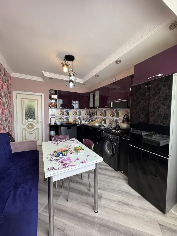 Satılır 2 otaqlı mənzil 60 m²