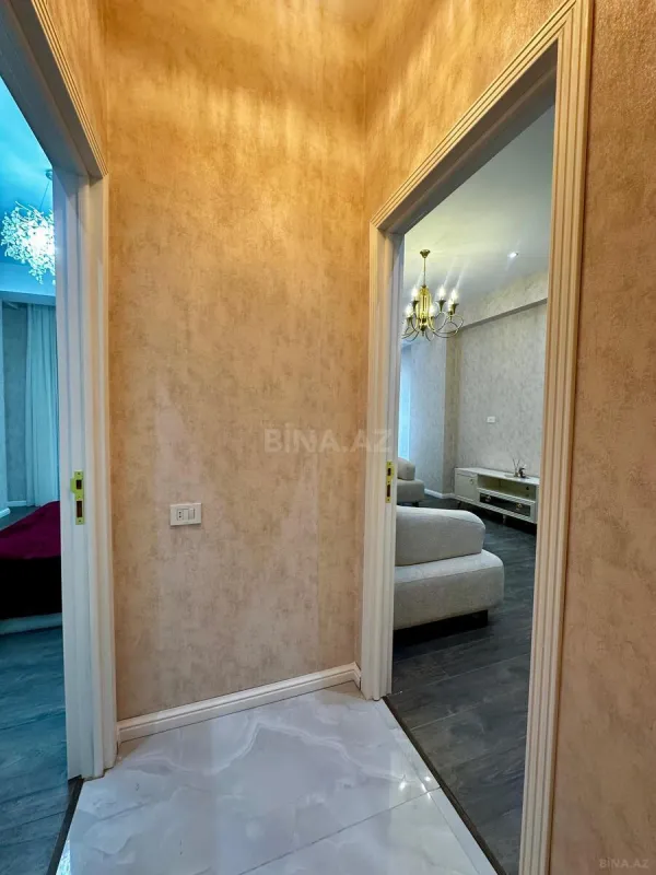 Satılır 2 otaqlı mənzil 67 m²