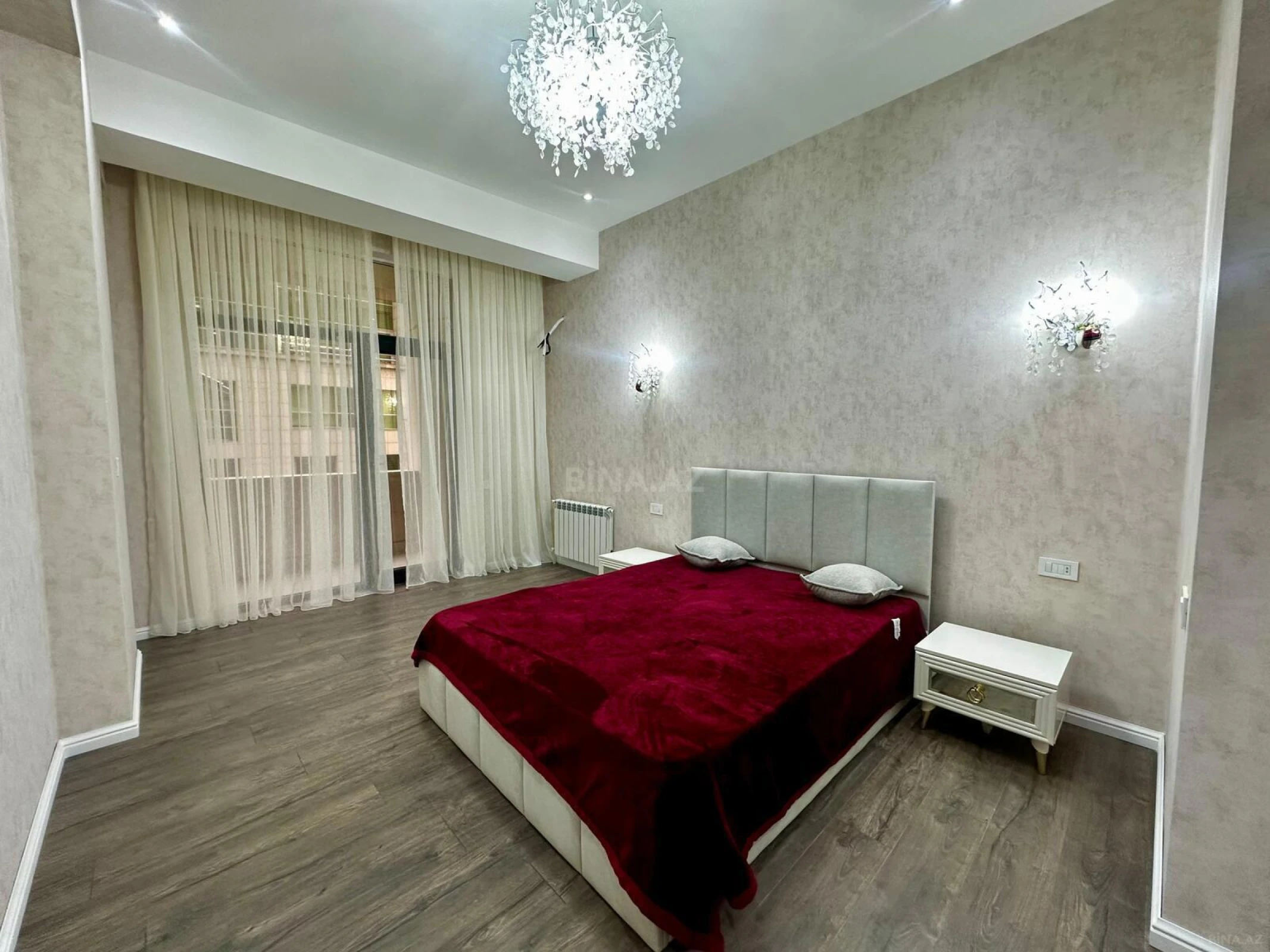 Satılır 2 otaqlı mənzil 67 m²